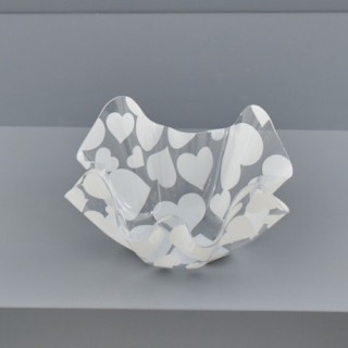 Ciotolina mini in vetro decorato con cuori bianchi