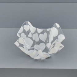 Ciotolina mini in vetro decorato con cuori bianchi