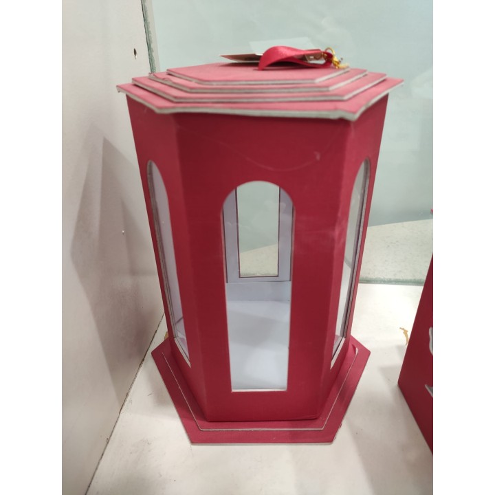 Lanterna esagonale rossa con led 10 x 10 x 17 cm | CarinCasa