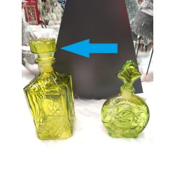 Bottiglia quadra verde in vetro 22,5 cm