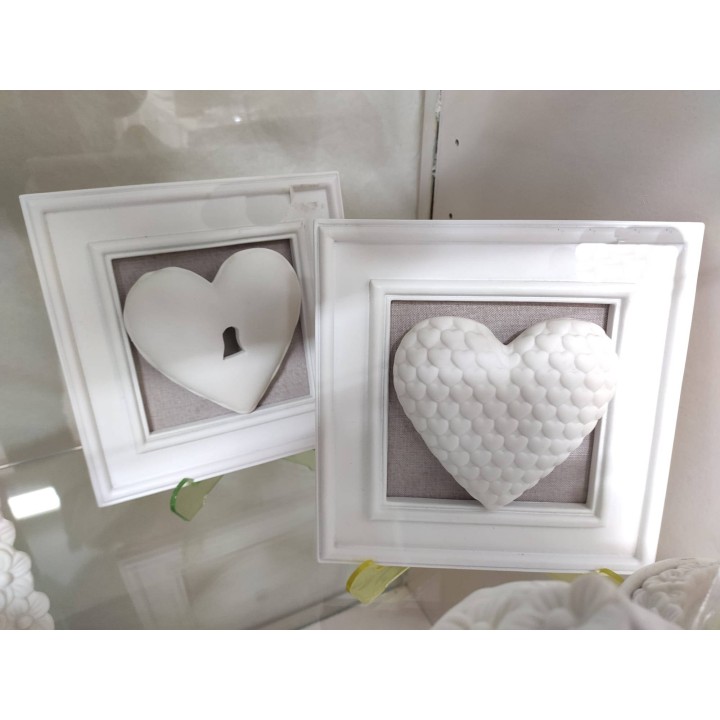Cuore su cornice assortito 2 modelli 18 x 18 cm | CarinCasa