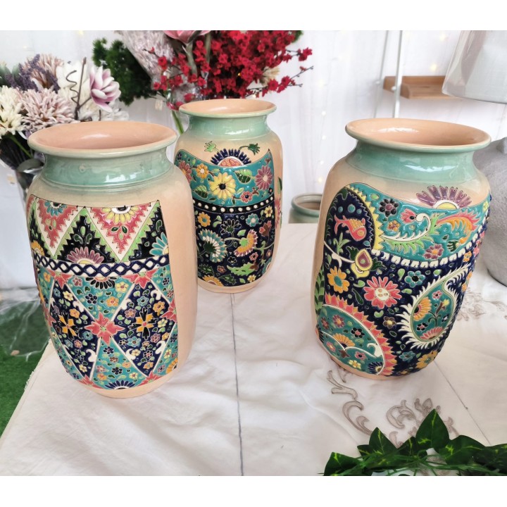 Vaso grande a rilievo 18x32 cm | CarinCasa