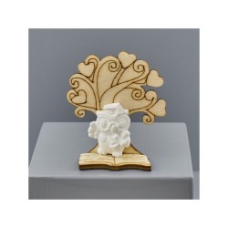 Albero dei cuori in legno con gufetto su libro in gesso