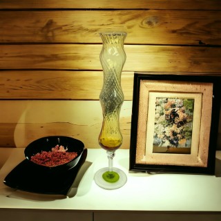 Vasetto ambra mono fiore h.38 cm | CarinCasa