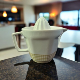 Spremiagrumi porcellana base silicone madrhelen 16x11x12 cm…