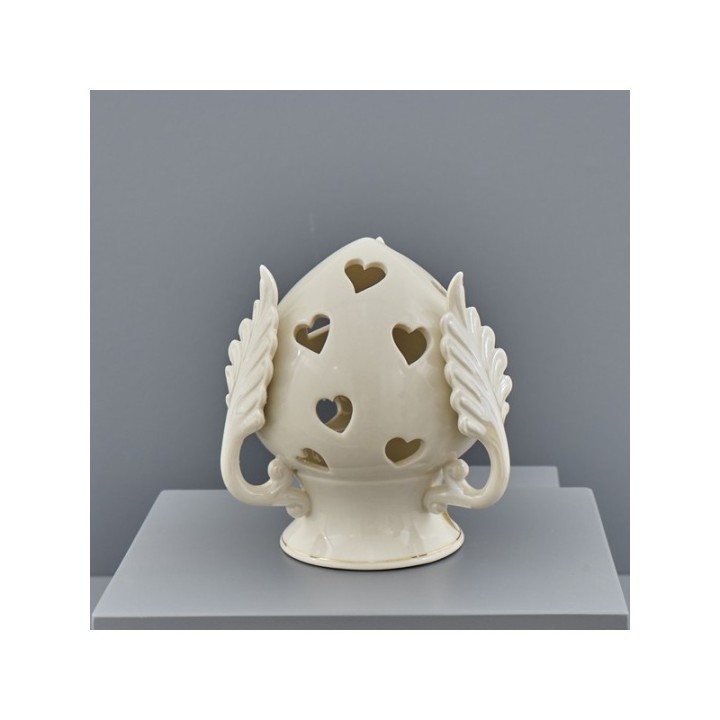 Pumo pugliese in ceramica bianca con cuori traforati e luce LED, medio