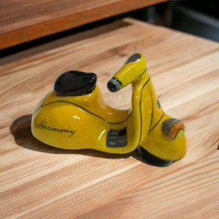 Vespina ceramica decorata gialla 11 cm | CarinCasa