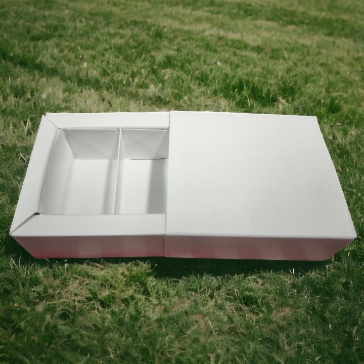 Scatola con due scomparti porta confetti 60x50x30 mm…