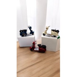 Vespina singola metallo 3 colori assortiti rosso crema blue 12x8 cm