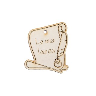 Pergamena in legno con scritta La mia laurea e penna