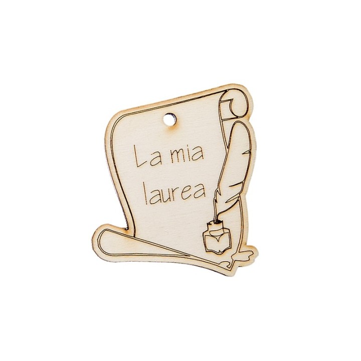Pergamena in legno con scritta La mia laurea e penna