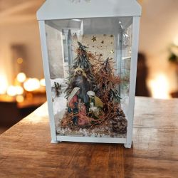 Lanterna Bianca metallo con natività con led inclusi 30x30x70 cm