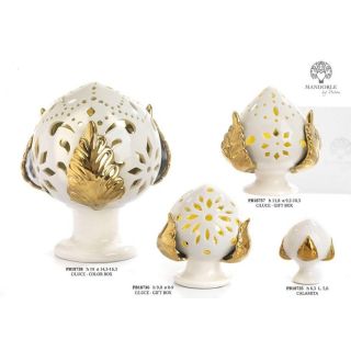 Pigna pugliese con luce in ceramica bianca e foglie oro 9,8 cm