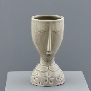 Vaso piccolo grigio con viso stilizzato in ceramica