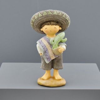 Statuina bimbo messicano con sombrero e cactus grande