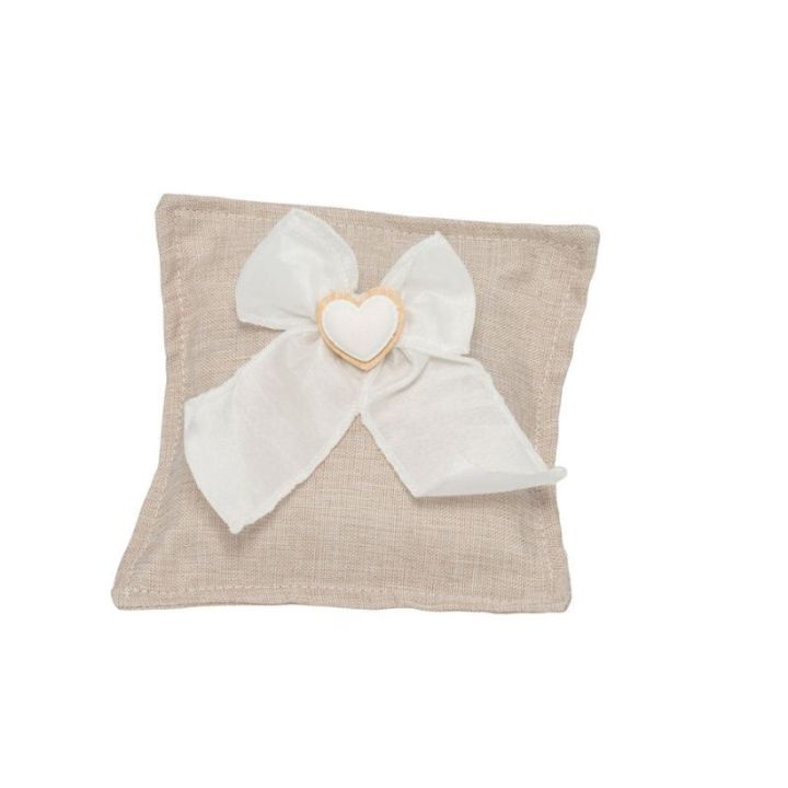 Cuscino quadrato tortora con fiocchetto bianco e cuore gessetto bianco
