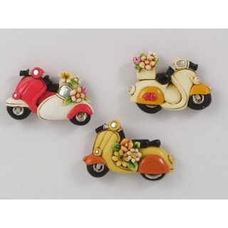 Magnete a forma di vespa con fiori