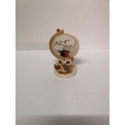 Gufo con globo in resina 3x5x7 cm.