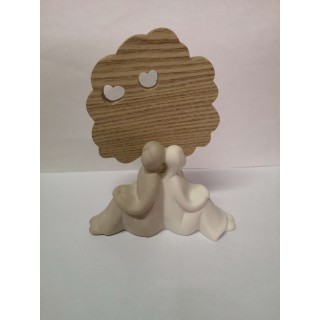 Coppia sposi seduta in porcellana su albero in…