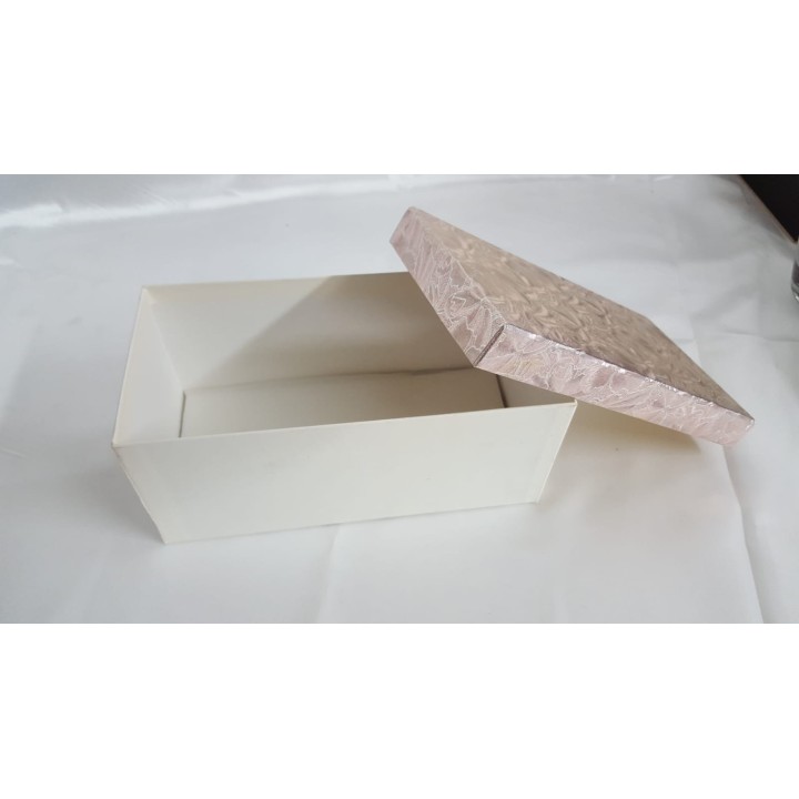 Scatola ramata 20x10x9 cm con raso al interno | CarinCasa