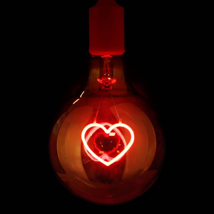 Lampadina cuore led 12,5 cm red | CarinCasa