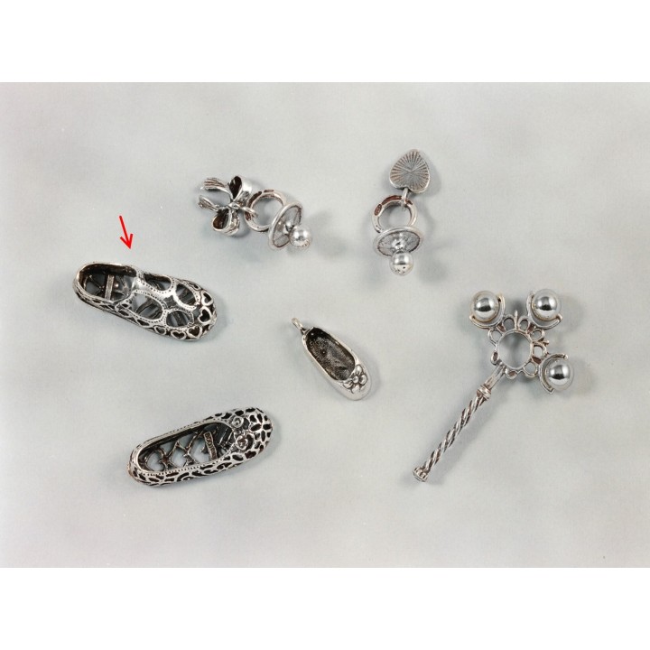 Scarpa traforata sheffield 3 cm | CarinCasa