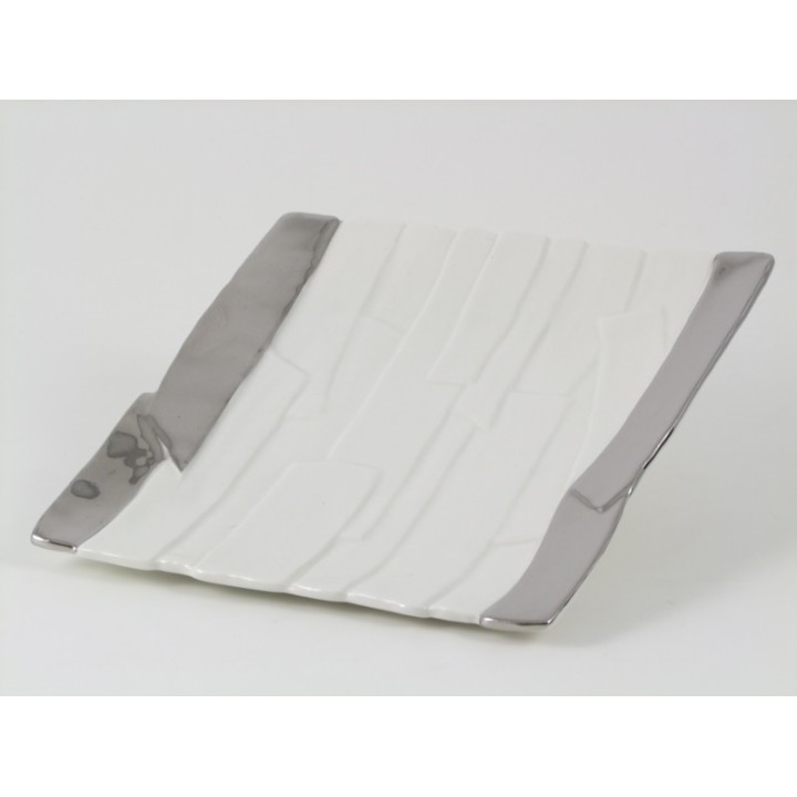 Piatto centrotavola in ceramica con strisce argentate