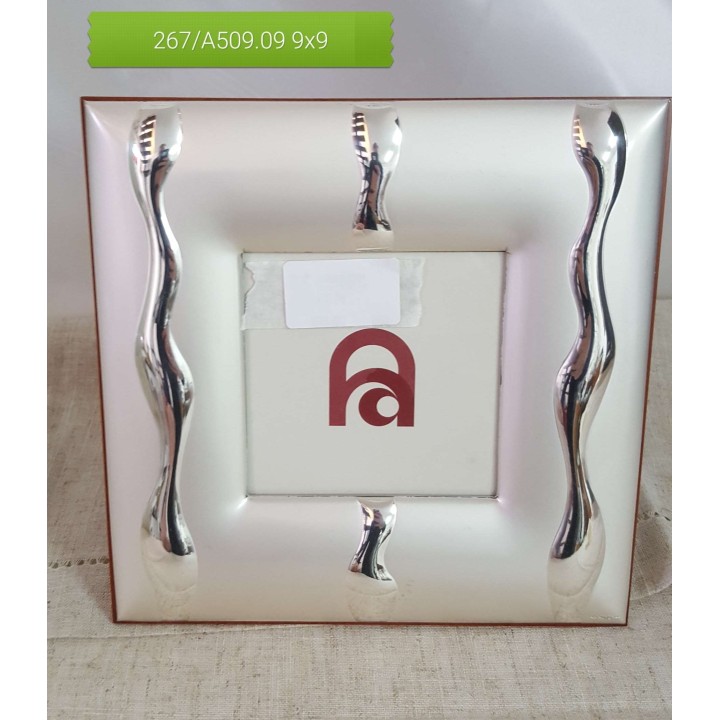 Cornice 9 x 9 cm | CarinCasa