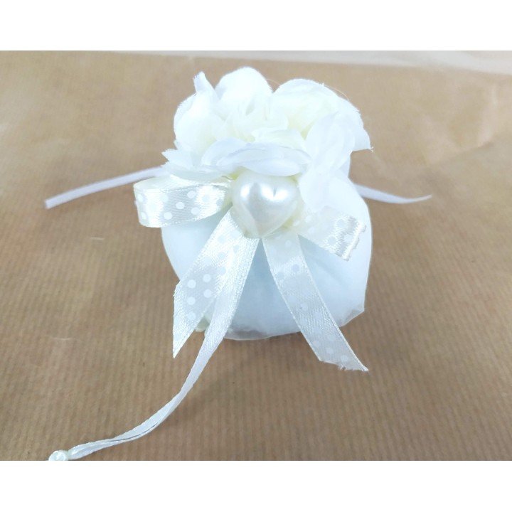 Sacchetto in organza avorio con petali | CarinCasa