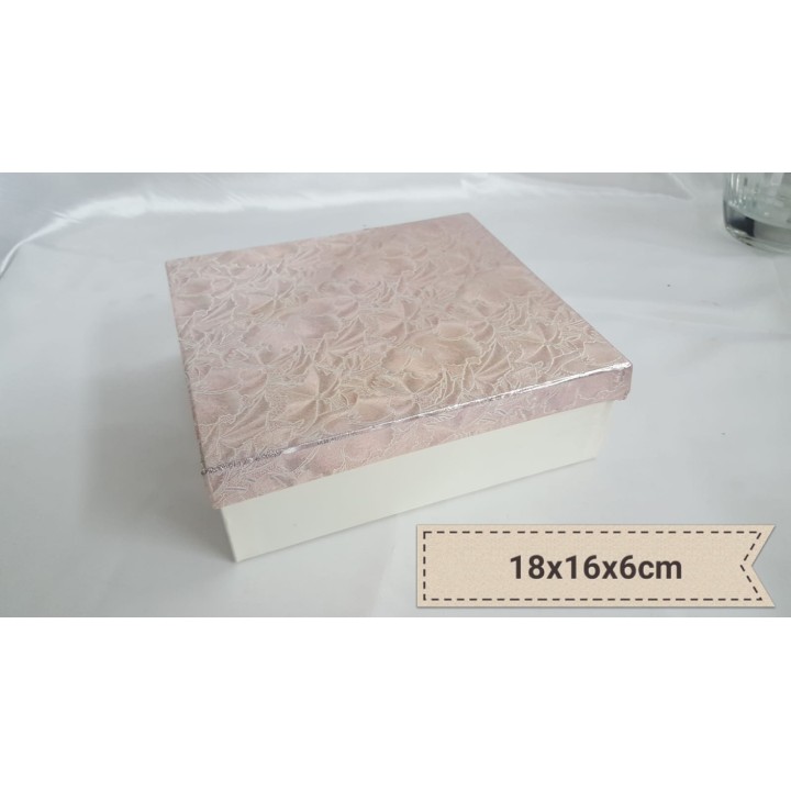 Scatola ramata 18x16x6 cm con raso al interno | CarinCasa