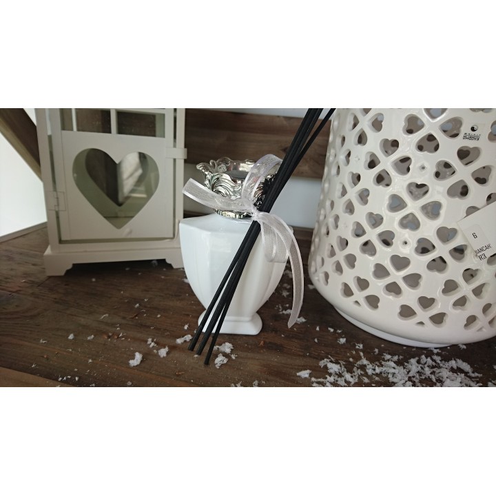 Profumatore bianco con bastoncini lemon verbana | CarinCasa