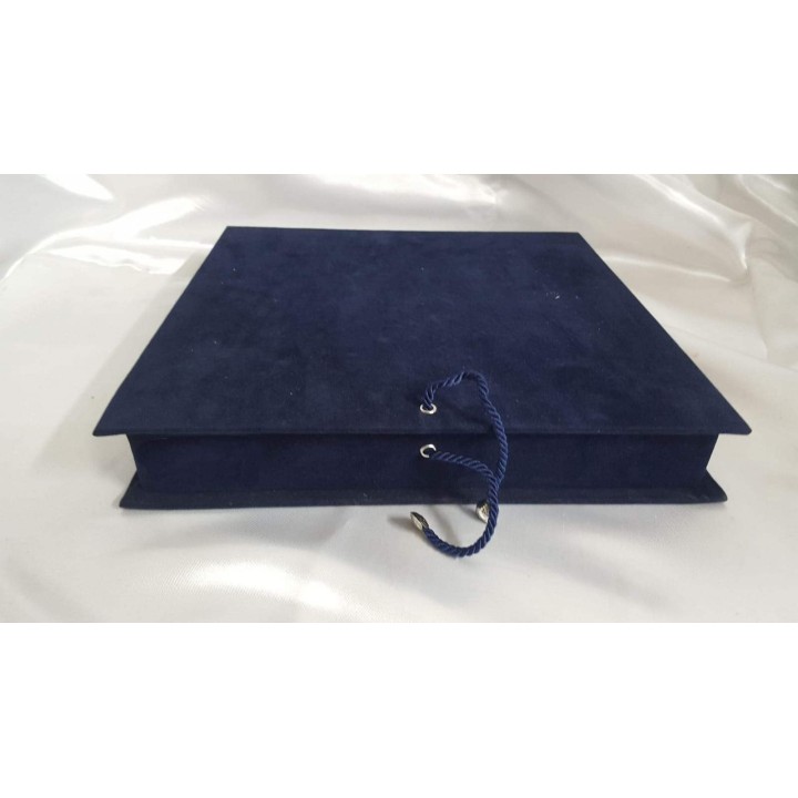 Scatola in velluto 25x25x4 | CarinCasa