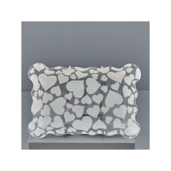 Vassoio rettangolare in vetro decorato con cuori bianchi